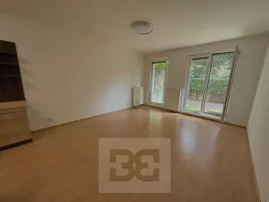 Pronájem bytu 2+kk, Praha - Pitkovice, Křemenáčová, 49 m2