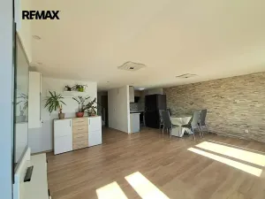 Pronájem bytu 4+kk, Praha - Modřany, Plovdivská, 82 m2
