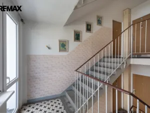 Prodej bytu 2+1, Meziboří, Nad parkem, 64 m2