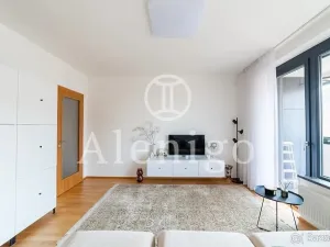 Prodej bytu 2+kk, Praha - Holešovice, U průhonu, 59 m2