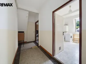 Prodej bytu 3+1, Karlovy Vary, Krymská, 83 m2