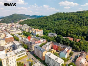 Prodej bytu 3+1, Karlovy Vary, Krymská, 83 m2