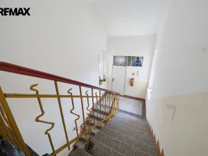 Prodej bytu 3+1, Karlovy Vary, Krymská, 83 m2