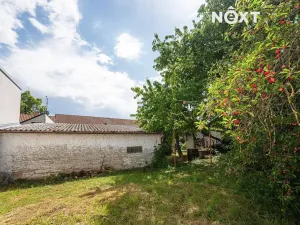 Prodej rodinného domu, Drnholec, nám. Svobody, 210 m2