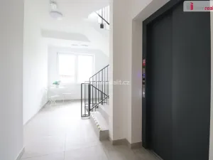Pronájem bytu 3+kk, Karlovy Vary, Šumavská, 86 m2
