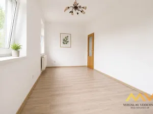 Pronájem bytu 2+kk, Hradec Králové - Kukleny, Pražská třída, 50 m2