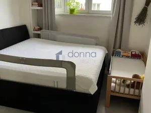 Pronájem bytu 2+kk, Praha, U nových domů I, 44 m2