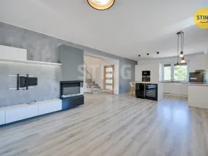 Prodej rodinného domu, Zlín, Jantarová, 111 m2