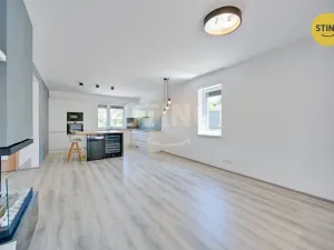 Prodej rodinného domu, Zlín, Jantarová, 111 m2