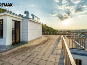 Prodej bytu 6+kk a větší, Karlovy Vary, Svahová, 537 m2