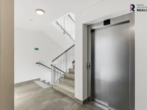 Prodej bytu 1+kk, Praha - Třebonice, Do zahrádek I, 32 m2
