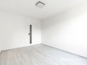 Pronájem bytu 3+1, Praha, Janského, 74 m2