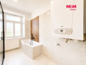 Pronájem bytu 3+1, Karviná - Fryštát, Masarykovo nám., 120 m2