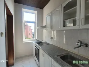 Pronájem bytu 3+1, Praha - Kobylisy, Nad záložnou, 85 m2