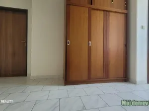 Pronájem bytu 3+1, Praha - Kobylisy, Nad záložnou, 85 m2