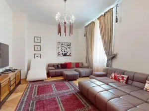 Prodej bytu 2+1, Karlovy Vary, Zámecký vrch, 64 m2