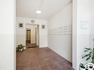 Prodej bytu 3+kk, Praha - Troja, U Pentlovky, 69 m2