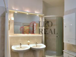 Pronájem bytu 4+1, Praha - Veleslavín, Na okraji, 130 m2