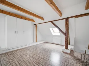 Pronájem bytu 2+1, Pardubice, Dašická, 54 m2