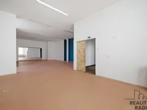 Pronájem obchodního prostoru, Havlíčkův Brod, Smetanovo náměstí, 317 m2