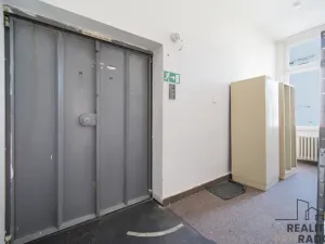 Pronájem obchodního prostoru, Havlíčkův Brod, Smetanovo náměstí, 317 m2
