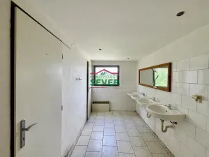 Prodej komerční nemovitosti, Hora Svaté Kateřiny, nám. Pionýrů, 800 m2