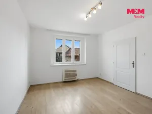 Prodej bytu 2+1, Louny, Jarošova, 50 m2