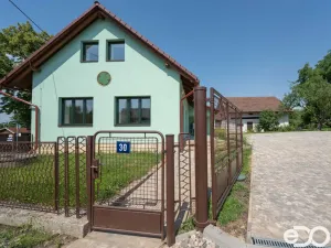 Pronájem bytu 3+kk, Máslojedy, 70 m2