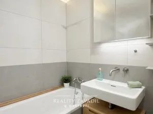 Prodej bytu 3+1, Dolní Roveň, 64 m2