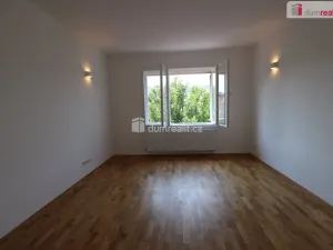 Pronájem bytu 2+kk, Praha - Podolí, Vodárenská, 57 m2
