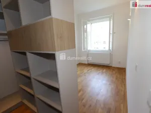 Pronájem bytu 2+kk, Praha - Podolí, Vodárenská, 57 m2