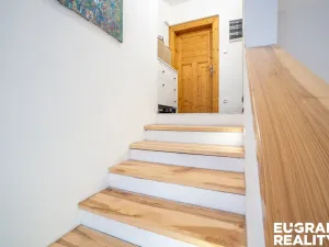 Prodej bytu 4+1, Černošice, Komenského, 97 m2