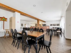 Prodej činžovního domu, Dobšice, Lahoferova, 218 m2