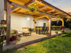 Prodej rodinného domu, Mělnické Vtelno - Radouň, Mělnická, 221 m2