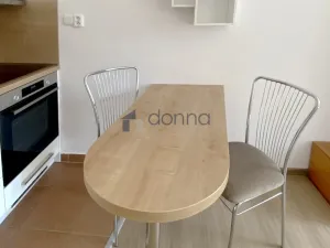Pronájem bytu 1+kk, Praha, Přípotoční, 26 m2