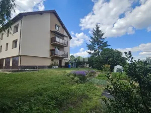 Prodej bytu 1+1, Chyšky, 77 m2
