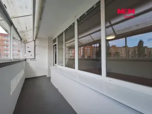 Pronájem bytu 1+kk, Chomutov, Březenecká, 30 m2