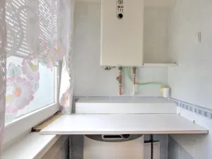 Pronájem bytu 1+kk, Chýně, Na Kališti, 36 m2