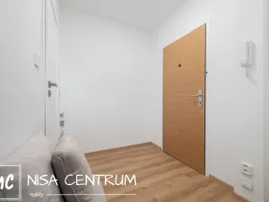 Pronájem bytu 1+kk, Liberec, Polní, 27 m2