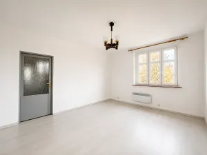 Pronájem bytu 2+1, Karlovy Vary, Kollárova, 60 m2