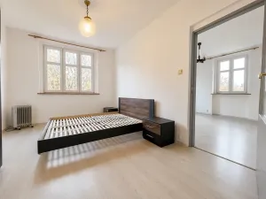 Pronájem bytu 2+1, Karlovy Vary, Kollárova, 60 m2