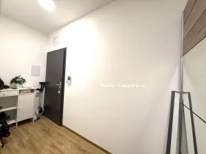 Pronájem bytu 2+kk, Ústí nad Labem - Ústí nad Labem-centrum, Velká Hradební, 52 m2