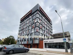 Pronájem bytu 2+kk, Ústí nad Labem - Ústí nad Labem-centrum, Velká Hradební, 52 m2