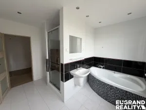 Prodej bytu 3+kk, Varnsdorf, Karlova, 66 m2