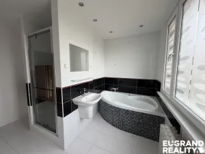 Prodej bytu 3+kk, Varnsdorf, Karlova, 66 m2