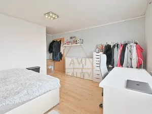 Prodej rodinného domu, Hřebeč, nám. Draha, 150 m2