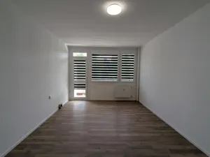 Pronájem bytu 2+1, Klášterec nad Ohří - Miřetice u Klášterce nad Ohří, Královéhradecká, 59 m2