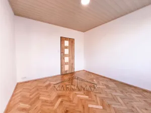 Pronájem bytu 3+1, Klášterec nad Ohří - Miřetice u Klášterce nad Ohří, Pod Stadionem, 64 m2