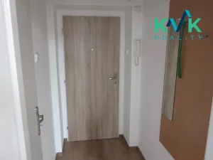 Pronájem bytu 1+kk, Karlovy Vary, Krále Jiřího, 22 m2