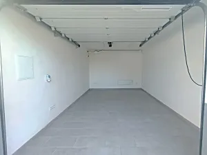 Pronájem garáže, Praha - Motol, Na Homolce, 27 m2
